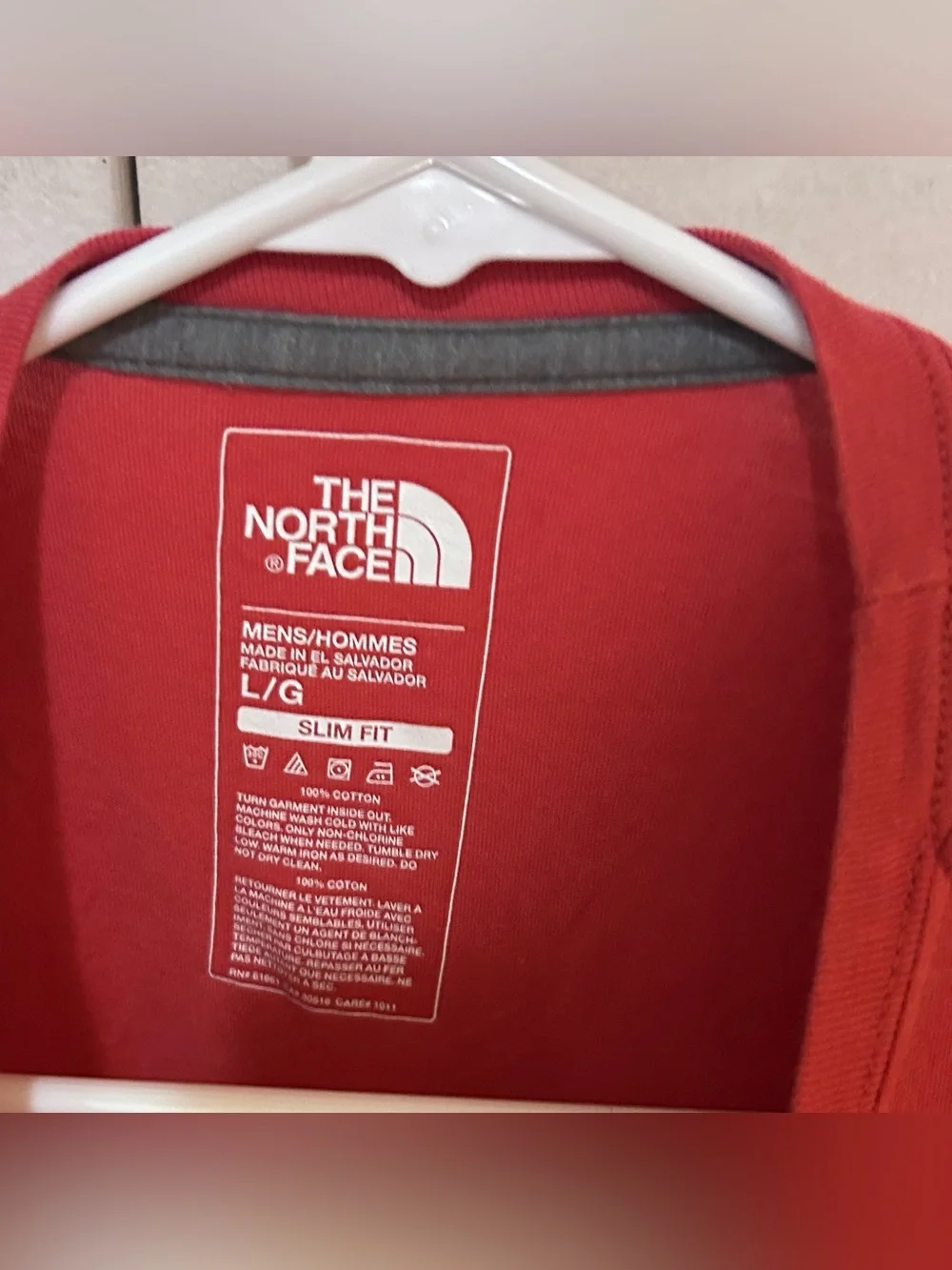 The North Face mens size large short sleeve shirt
